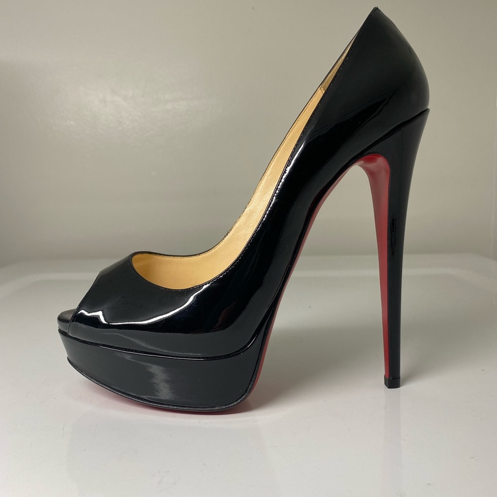 Christian Louboutin black patent calf skin leather peep toe platform pumps 👠